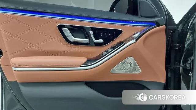 Mercedes-Benz S-Class W223 2023 Белый двухцветный из Кореи, фото 6