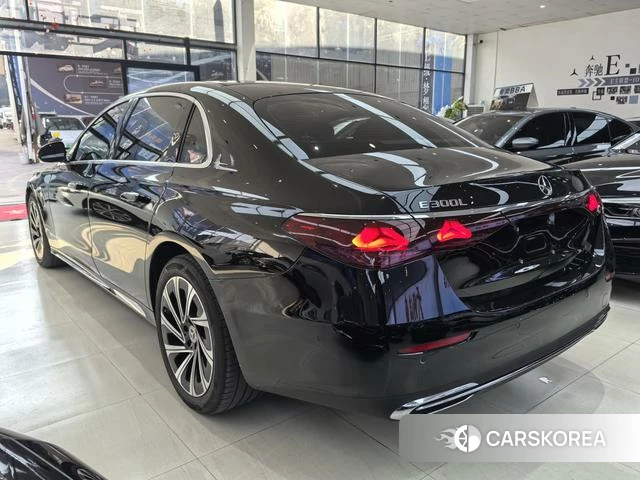 Mercedes-Benz E-class 2024 Черный из Китая, фото 6
