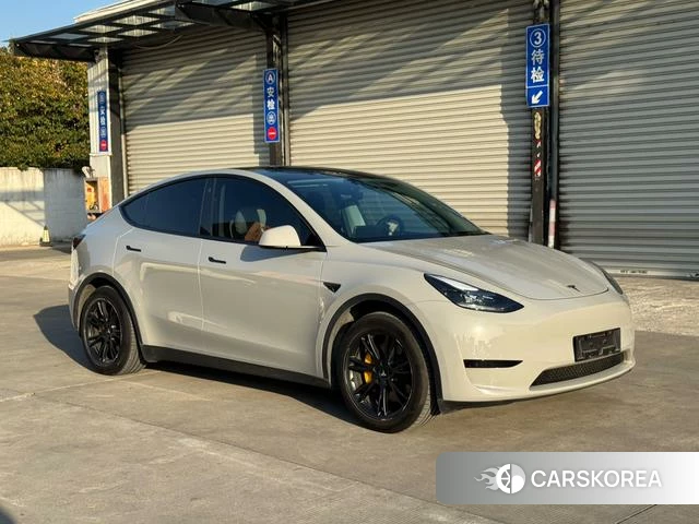 Tesla Model Y 2023 Темно-серый из Китая, фото 6