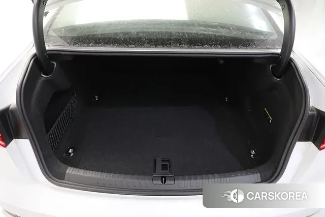 Audi A6 (C8) 2021 Белый из Кореи, фото 6