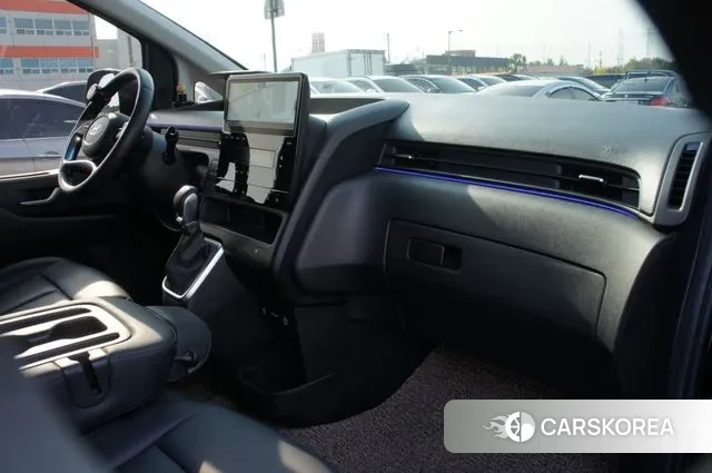 Hyundai Staria 2025 Черный из Кореи, фото 6