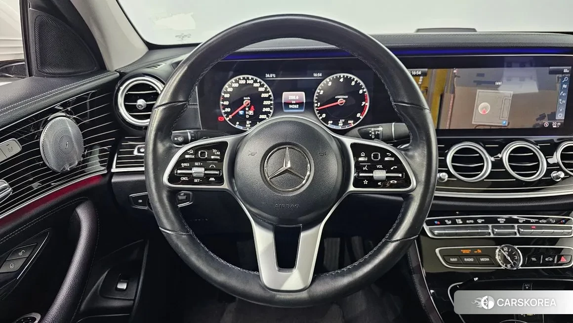 Mercedes-Benz E-Class W213 2019 Белый из Кореи, фото 6