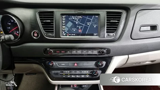 Kia The New Carnival 2018 Белый из Кореи, фото 6