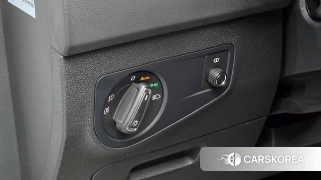 Volkswagen Tiguan second Generation 2020 Белый из Кореи, фото 6
