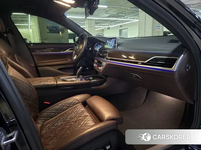 BMW 7 Series (G11) 2021 Черный из Кореи, фото 6