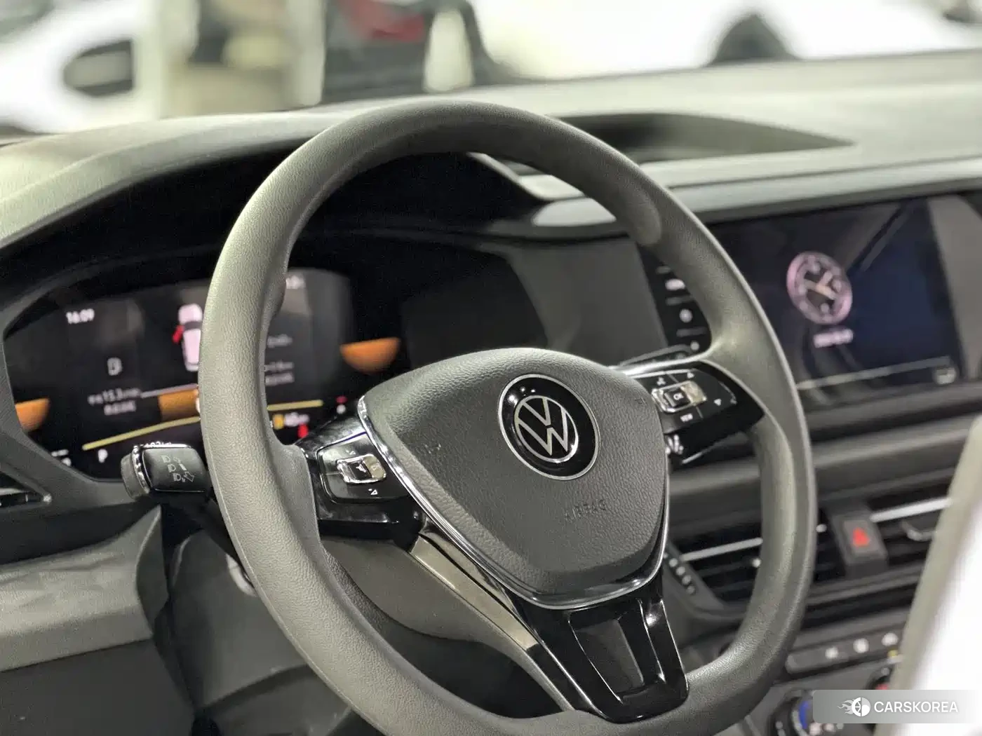 Volkswagen Tharu 2022 Белый из Китая, фото 6