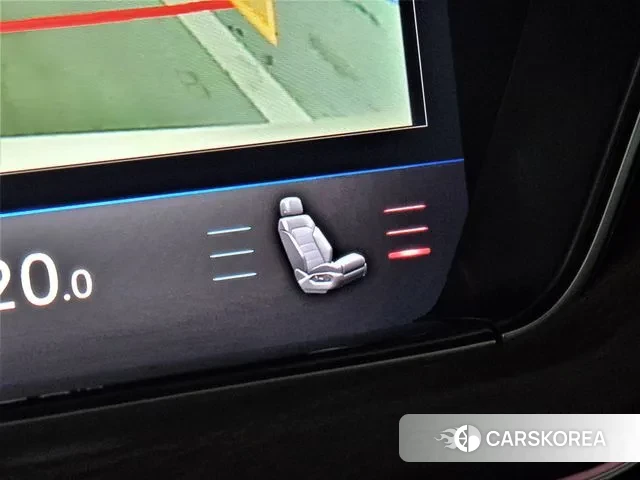 Volkswagen Touareg 3rd generation 2020 Белый из Кореи, фото 6