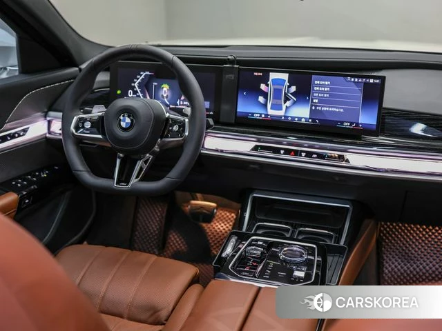 BMW 7 Series (G70) 2025 Белый из Кореи, фото 6