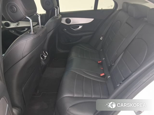 Mercedes-Benz C-Class W205 2018 Белый из Кореи, фото 6