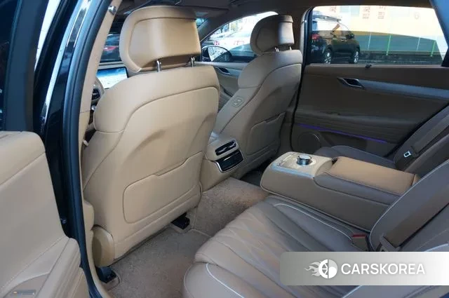 Genesis G80 (RG3) 2025 Черный из Кореи, фото 6