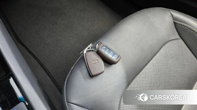 Hyundai The New Ionic Hybrid 2019 Синий из Кореи, фото 6
