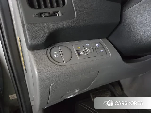 Hyundai The New Grand Starex 2019 Серебряный из Кореи, фото 6