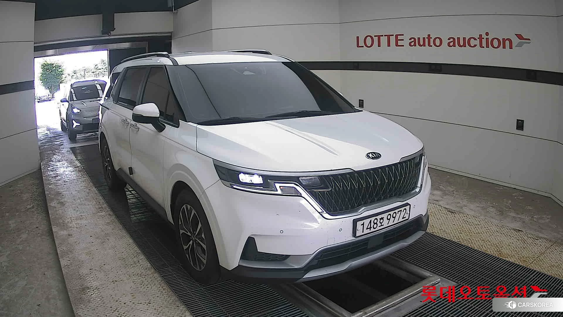 Kia Carnival 2021 Snow White Pearl (optional) из Кореи, фото 6