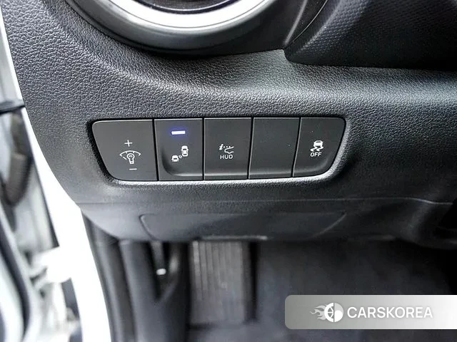 Hyundai Kona 2018 Белый двухцветный из Кореи, фото 6