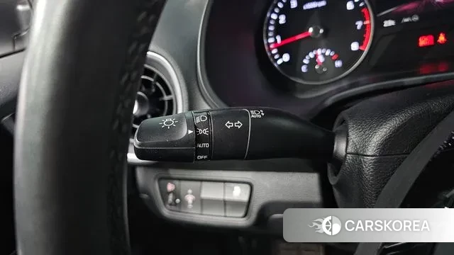 Kia The New K3 2nd generation 2023 Белый из Кореи, фото 6