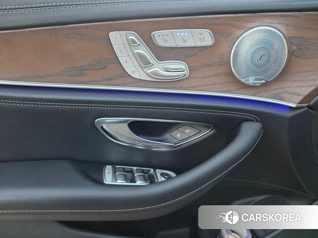 Mercedes-Benz E-Class W213 2018 Черный из Кореи, фото 6