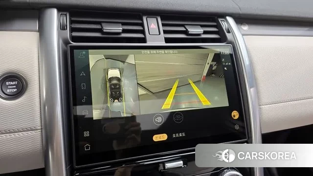 Land Rover Discovery 5 2024 Белый из Кореи, фото 6