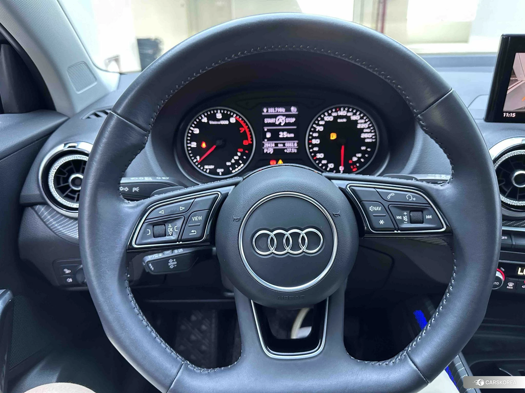Audi Q2L 2021 Черный из Китая, фото 6