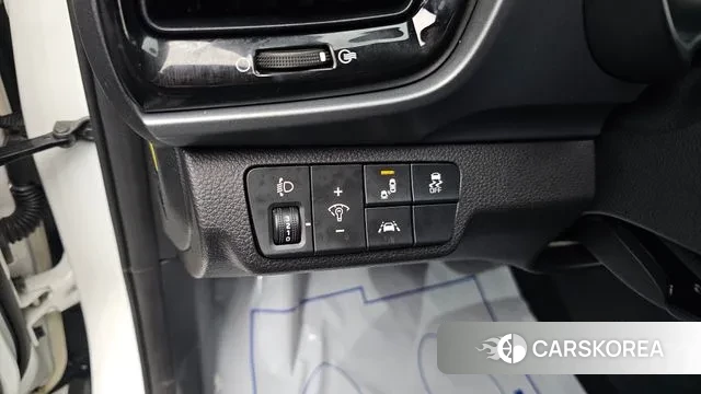 Kia Stonic 2018 Белый из Кореи, фото 6