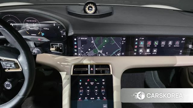 Porsche Taycan 2024 Серый из Кореи, фото 6