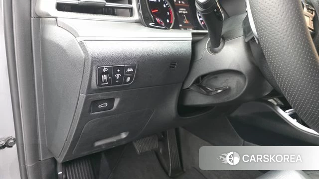 Kia K5 3rd generation 2021 Серебряный из Кореи, фото 6