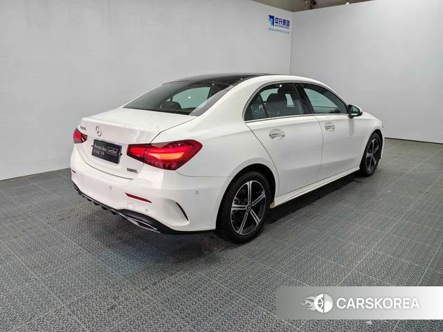 Mercedes-Benz Class A 2023 Белый из Китая, фото 6