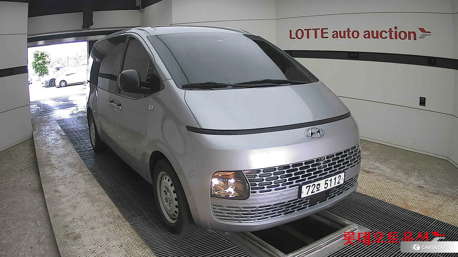 Hyundai Staria 2022 Shimmering Silver Metallic из Кореи, фото 6