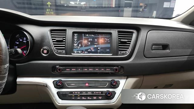 Kia The New Carnival 2020 Белый из Кореи, фото 6