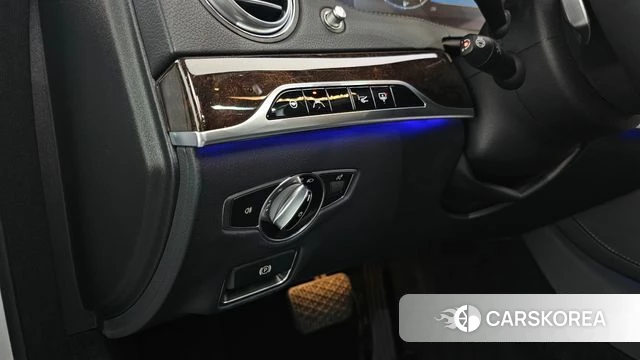 Mercedes-Benz S-Class W222 2018 Серебряный из Кореи, фото 6