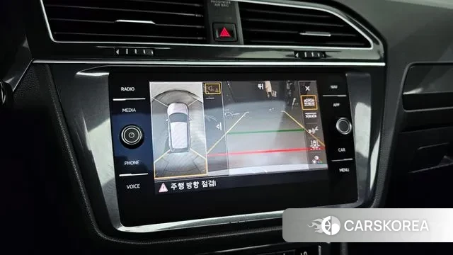 Volkswagen Tiguan second Generation 2019 Белый из Кореи, фото 6