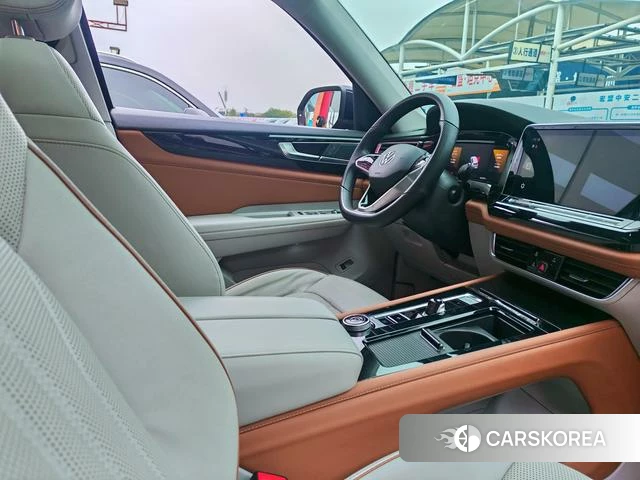 Volkswagen Tourang 2022 Черный из Китая, фото 6