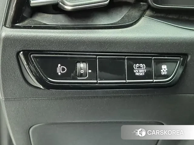 Kia Di Ol Nu Niro 2022 Белый из Кореи, фото 6