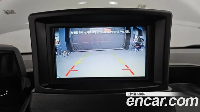 Hyundai Staria 2022 Белый из Кореи, фото 6