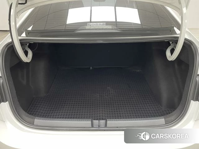 Volkswagen Lavida 2024 Белый из Китая, фото 6