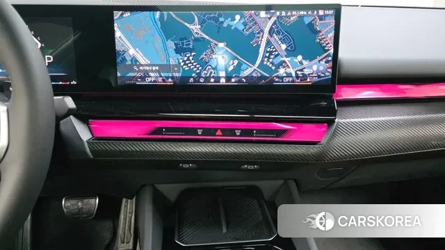 BMW 5 Series (G60) 2025 Черный из Кореи, фото 6