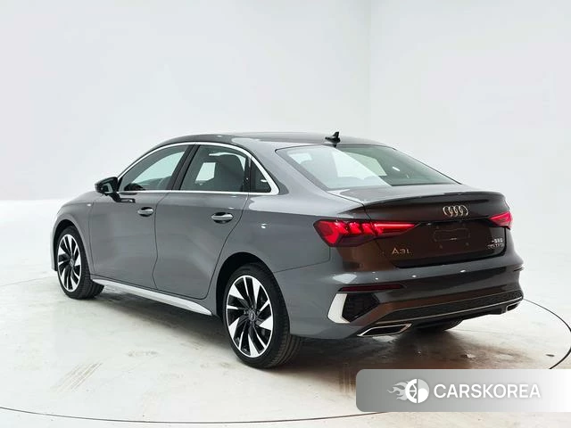Audi A3 2023 Черный из Китая, фото 6