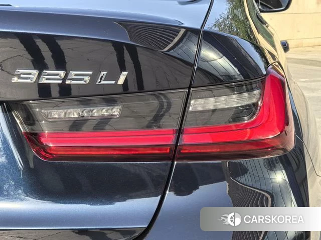 BMW 3 series 2025 Черный из Китая, фото 6