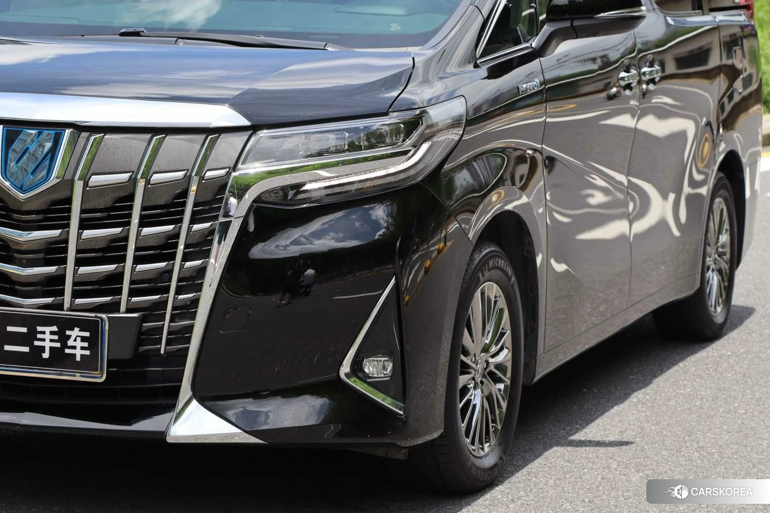 Toyota Elfa id 4479810 из Китая 6