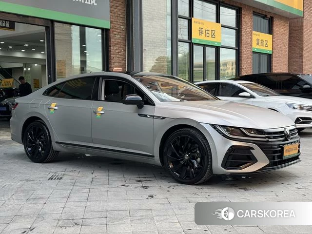 Volkswagen CC 2023 Серебристо-серый из Китая, фото 6