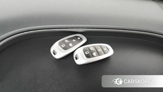 Hyundai The New Santa Fe 2022 Белый из Кореи, фото 6