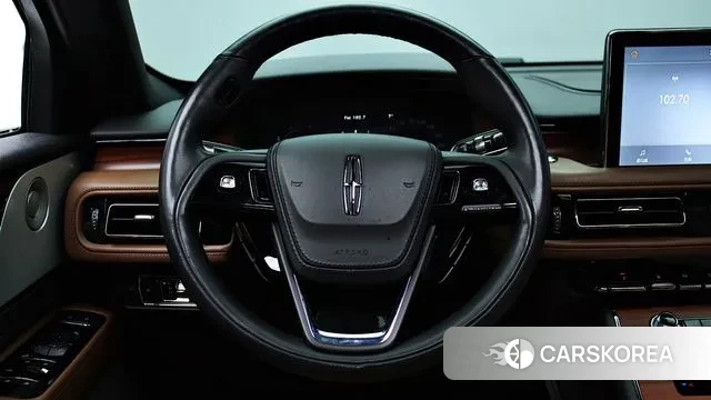 Lincoln Aviator 2nd generation 2023 Белый из Кореи, фото 6