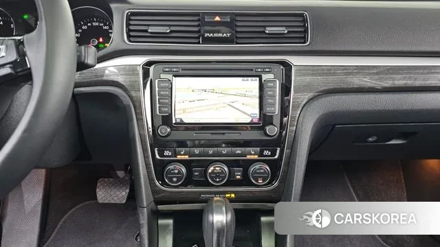 Volkswagen The New Passat 2018 Серебряный из Кореи, фото 6