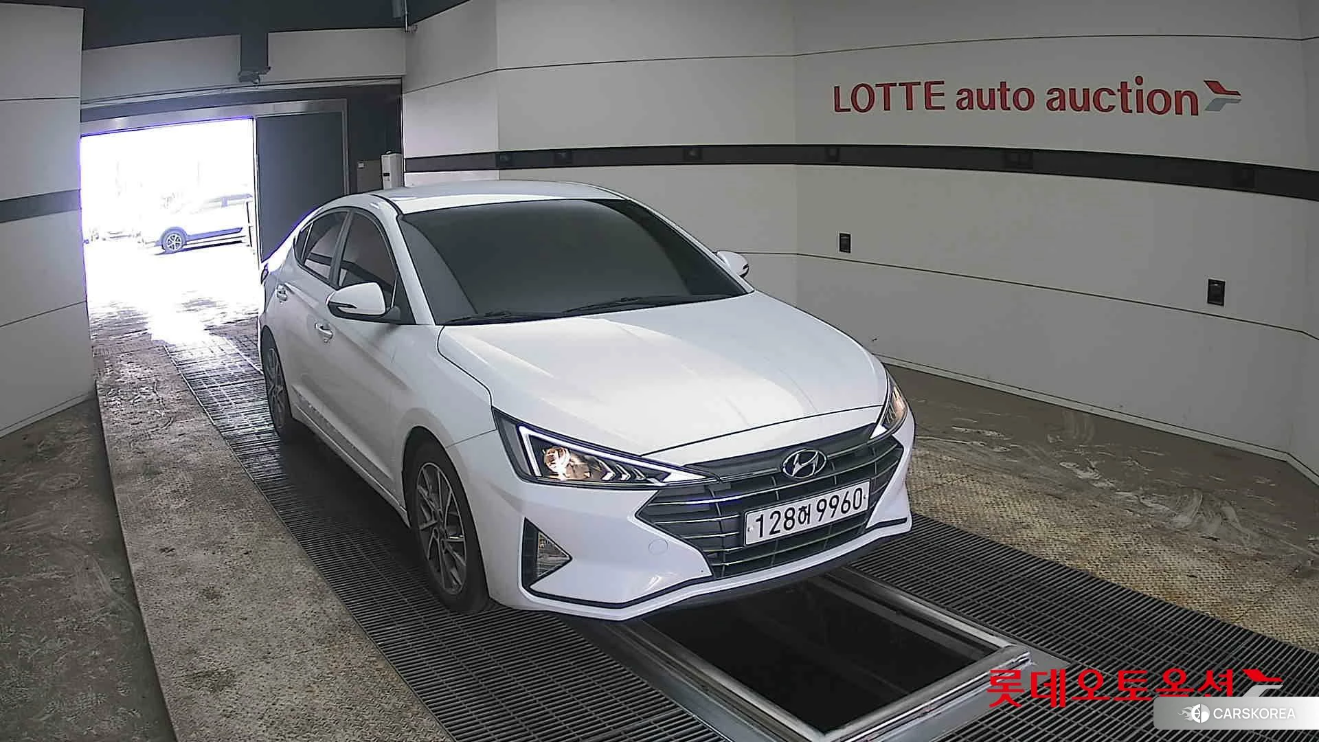 Hyundai Avante 2020 Polar White из Кореи, фото 6