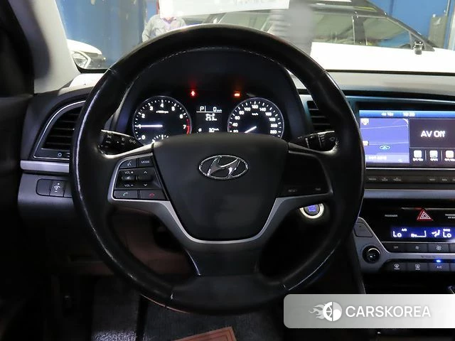 Hyundai Avante AD 2018 Белый из Кореи, фото 6