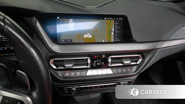 BMW 1 Series (F40) 2021 Белый из Кореи, фото 6