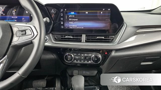 Chevrolet (GM Daewoo) Trax Crossover 2023 Серебристо-серый из Кореи, фото 6