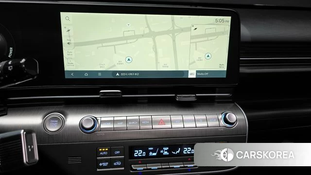 Hyundai Kona Hybrid (SX2) 2023 Белый из Кореи, фото 6