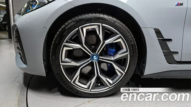 BMW i4 id 2672776 из Кореи 6