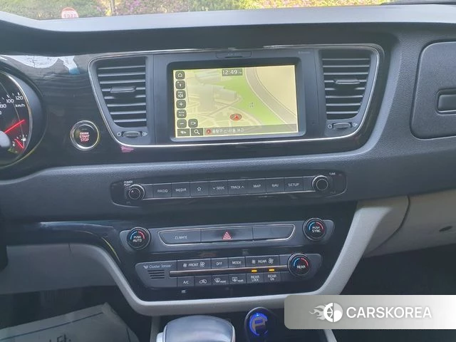 Kia The New Carnival 2019 Белый из Кореи, фото 6