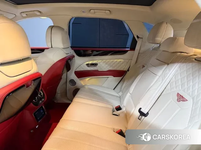 Bentley Bentayga 2021 Белый из Кореи, фото 6